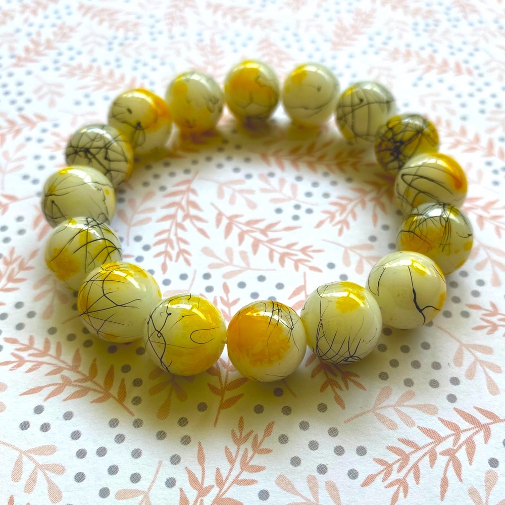 Yellow Detail Beaded Bracelet
